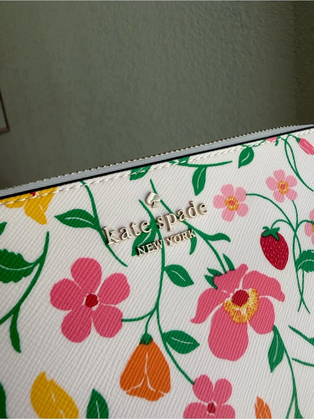 Kate Spade New York Strawberry Garden Medium L-Zip Wristlet